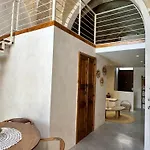 Villa Midi Pool & *