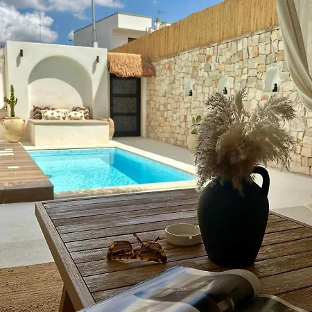 Villa Midi Pool & *