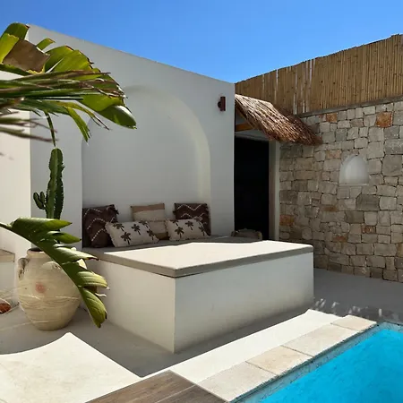 Midi Pool Villa&spa * Veglie