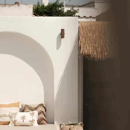 Midi Pool & וילה *