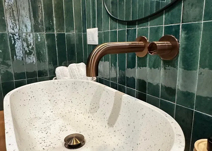 Midi Pool & 빌라 *