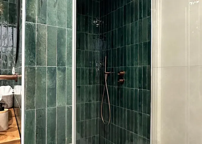 Midi Pool & 빌라 *