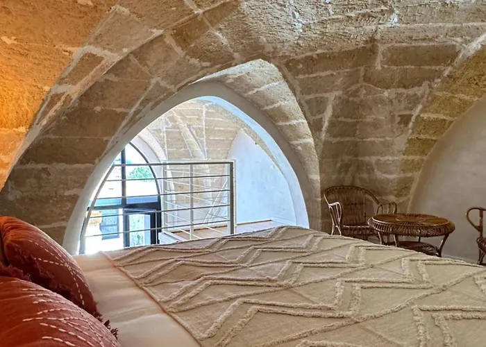 Midi Pool & 빌라 베글리에