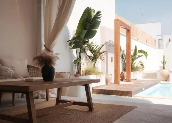 Midi Pool & 빌라 *